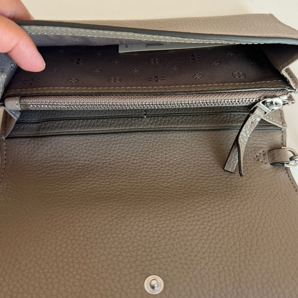 Tory Burch Grey Britten flap envelope wallet - Picture 5 of 5